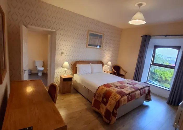 Bridge View House And Restaurant 3*